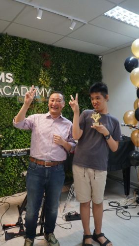 Mr Oliver Gan